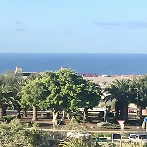 https://brunellas-apartment-near-airport-beach-view.in-canary-islands.com